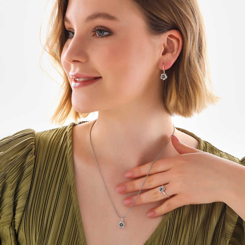 Altın Burada 7/24 Açık Online Kuyumcu