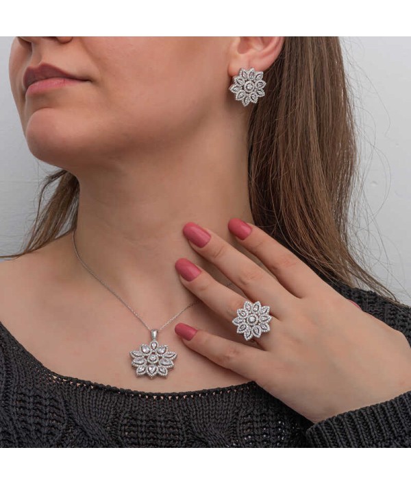 Altın Burada 7/24 Açık Online Kuyumcu