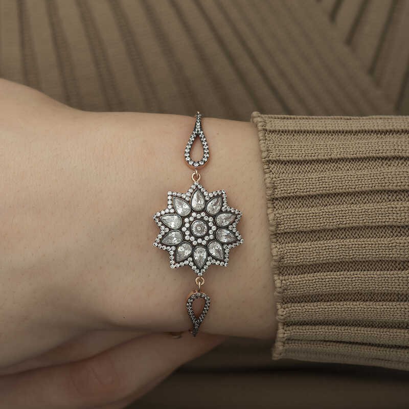 Altın Burada 7/24 Açık Online Kuyumcu